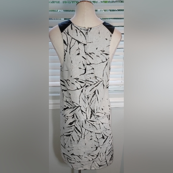 7 for all mankind Black/Ivory Floral Cut Out Look Dress NWT - Picture 6 of 7